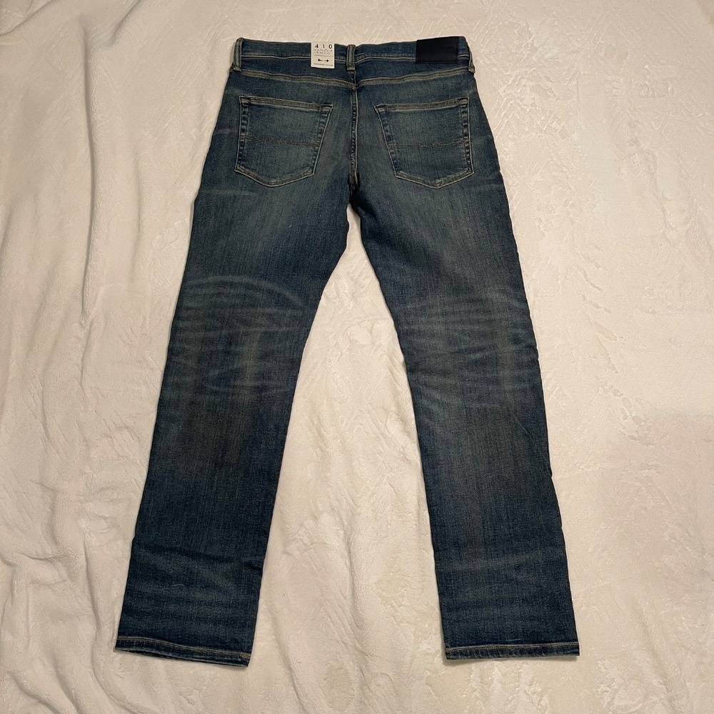NWT - Lucky Brand 410 Athletic Slim w/Advanced Stretch Size: W33L32 - Picture 3 of 5